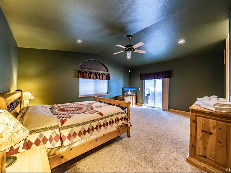 1184 Acoma Cir — Photo 13