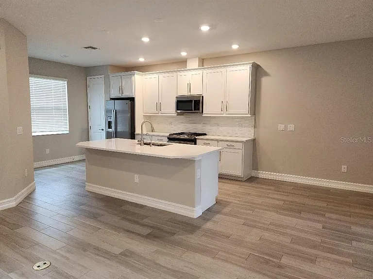 4712 Lagona Ln — Photo 6