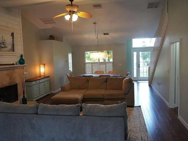 1575 S Banana River Dr — Photo 3