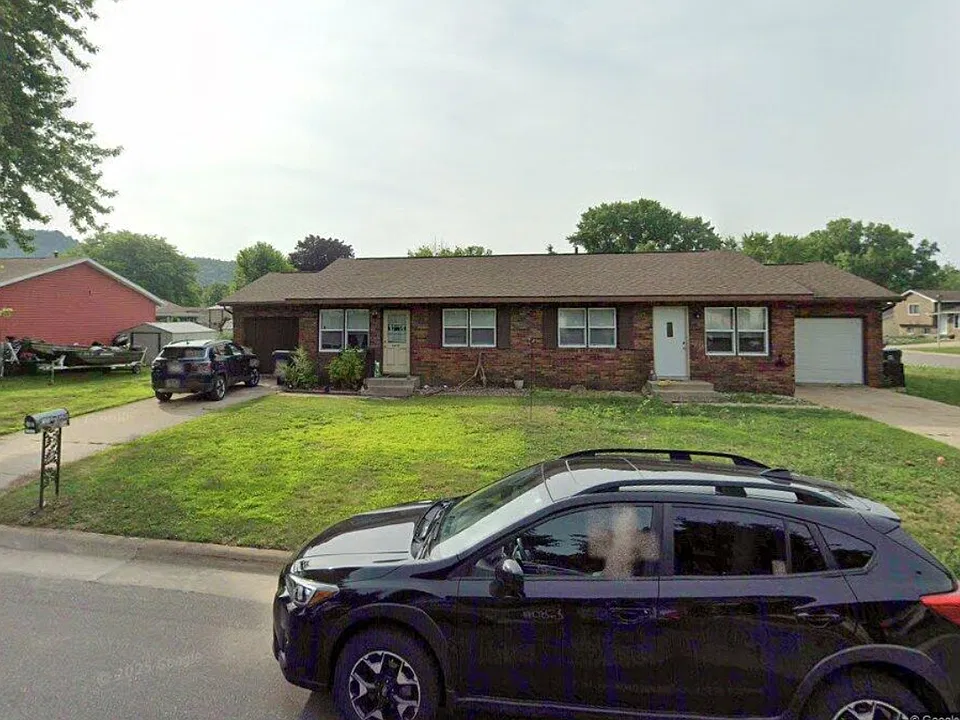 2919 S Marion Rd