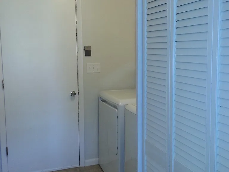 2113 Austin Dr — Photo 11