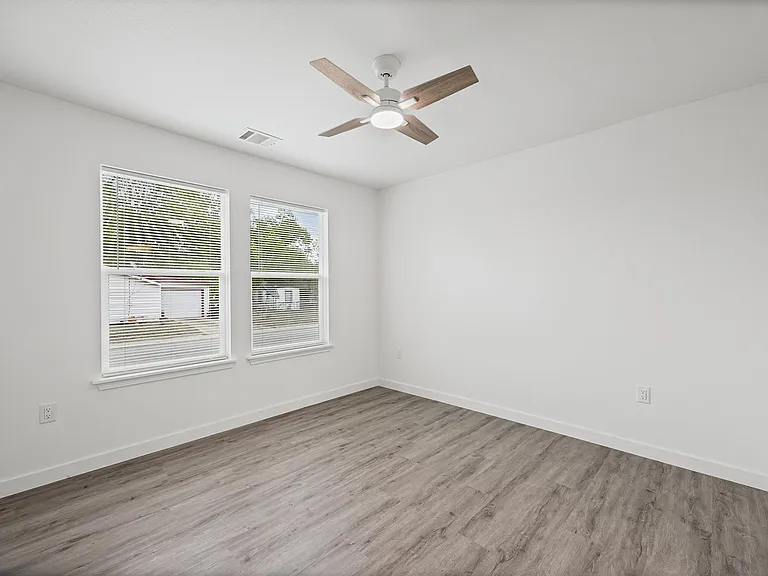 1100 Monte Vista Dr — Photo 19