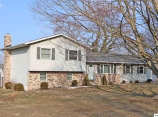 15795 Pleasant View Dr, Mount Vernon, OH 43050