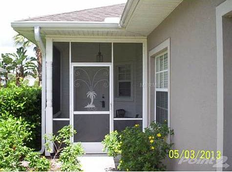 2nd image of 1043 Live Oak Cir