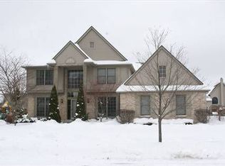 2189 Applebrook Dr, Commerce Township, MI