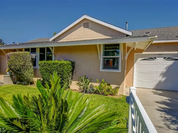 138 Walnut St, Costa Mesa, CA 92627