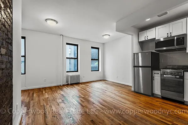 Rented by Copperwood Real Estate | media 3