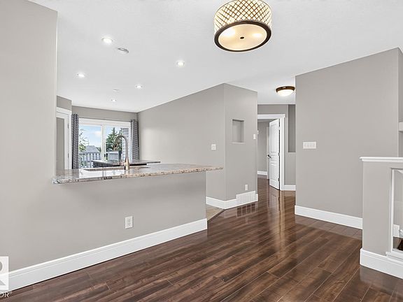 4th image of 5612 55th St