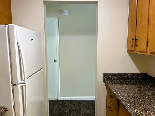 Burnet Park Apartments — Photo 12