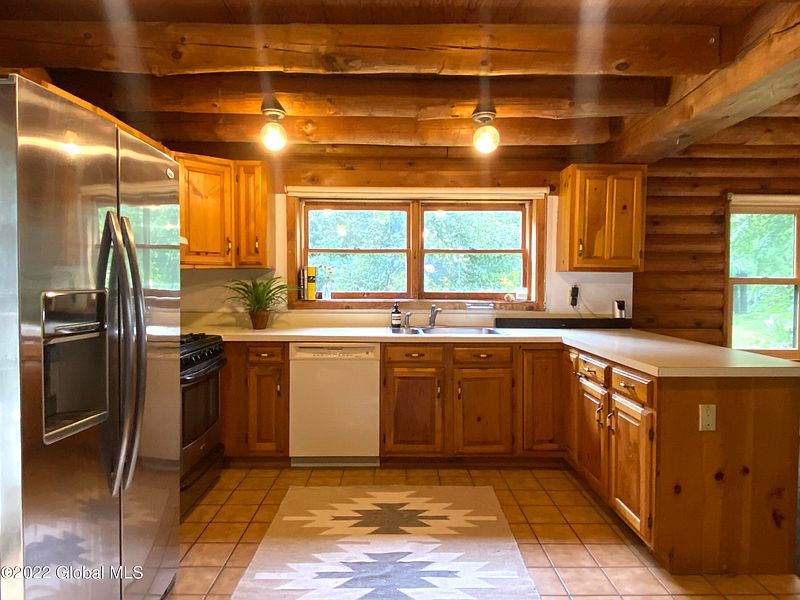 5th image of 86 Hapeman Road