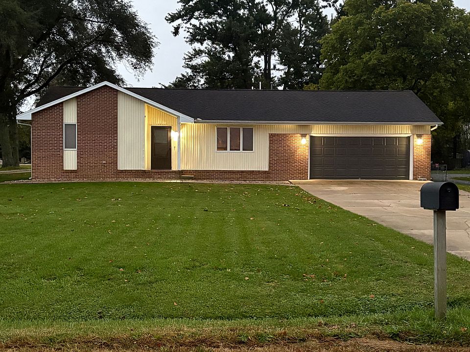 1st image of 4203 E Oaks Rd