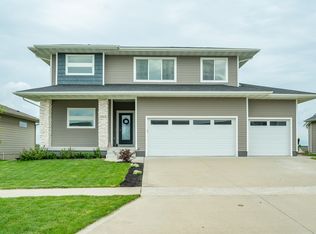 1813 Strauss Ave, Adel, IA 50003