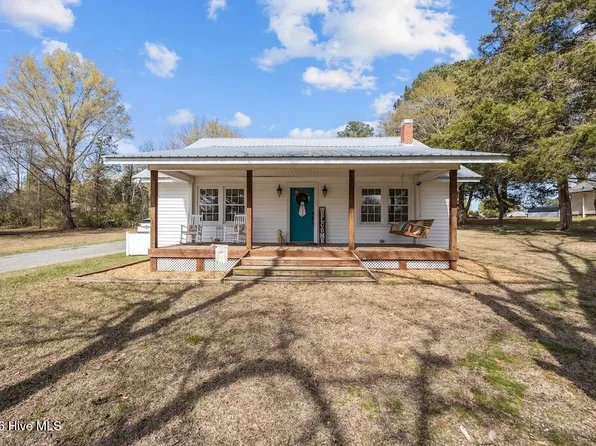 301 E Wilson Street, Macclesfield, NC 27852