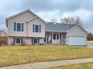 602 Sandra St, Kingston, IL
