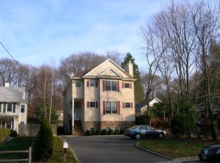 164 Spring Rd, Huntington, NY 11743