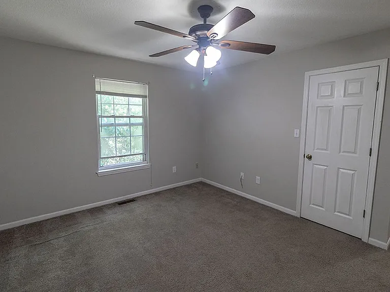 5567-5569 E Pinehurst Ln — Photo 33