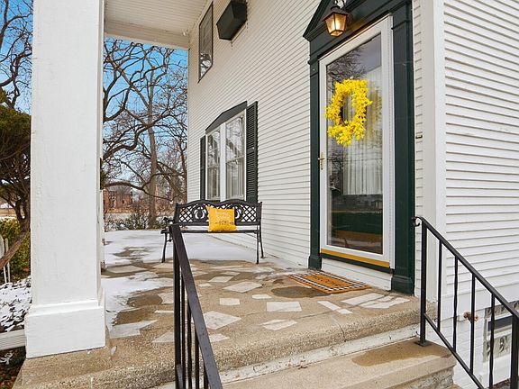 2nd image of 3605 River Rd