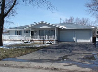 1545 Fair Meadow Ln, S Sioux City, NE 68776