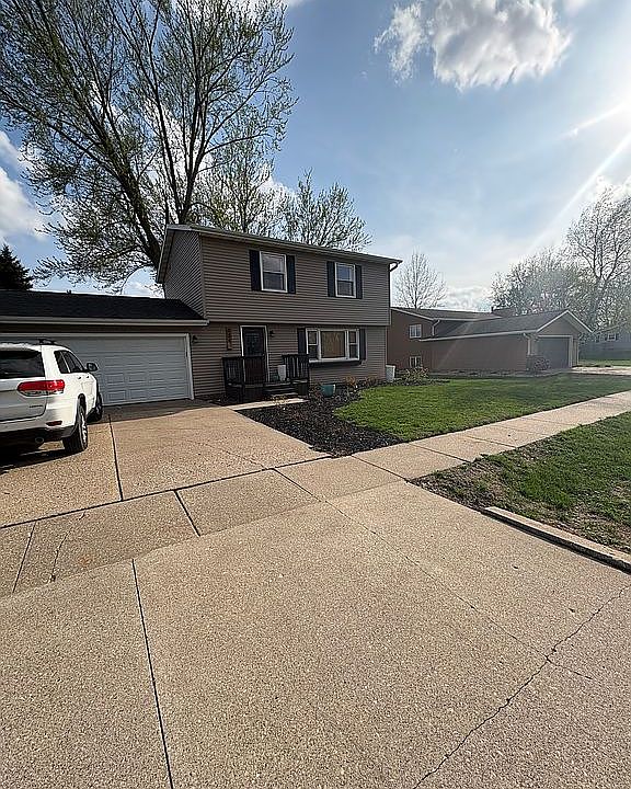 1st image of 134 Riverview Dr