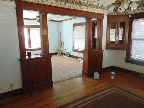 5th image of 729 N Grant Ave