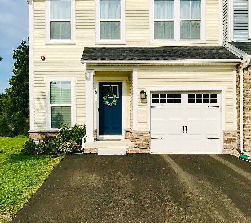 1st image of 1211 Benjamin Dr