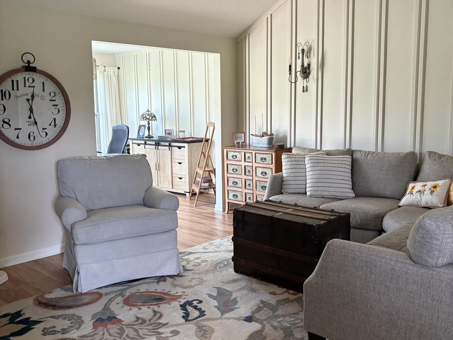 263 Lauren Ln — Photo 4