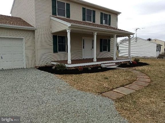3rd image of 6634 Hanback Ct
