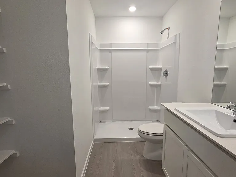 401 Lucia Way — Photo 17
