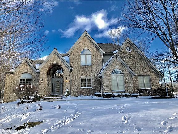 3rd image of 6455 Laura Ln