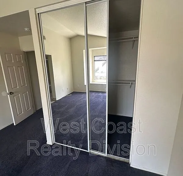 7049 Arlington Pl — Photo 25