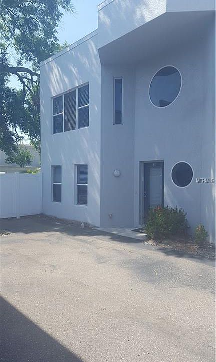 1st image of 87 16th St S