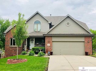 13427 Taylor St, Omaha, NE 68164