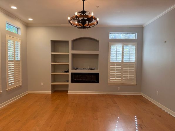 4 Indigo Run Dr APT 1321