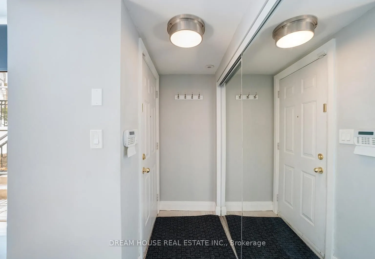 2 bed, $2,450 — Photo 3