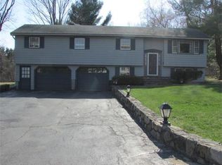 4 Brush Hill Rd, Chelmsford, MA 01824