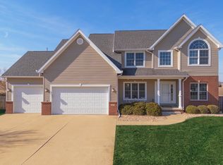 2602 Cadillac Rd, Bloomington, IL 61705