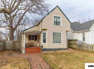 511 N McLean St, Lincoln, IL 62656