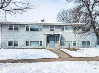 2814 8th St N, Fargo, ND 58102