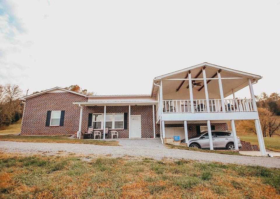 1st image of 228 Elrod Ln
