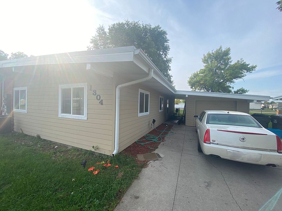 1st image of 1304 Vandenberg Cir
