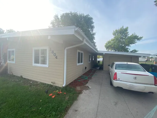 1304 Vandenberg Cir, Sergeant Bluff, IA