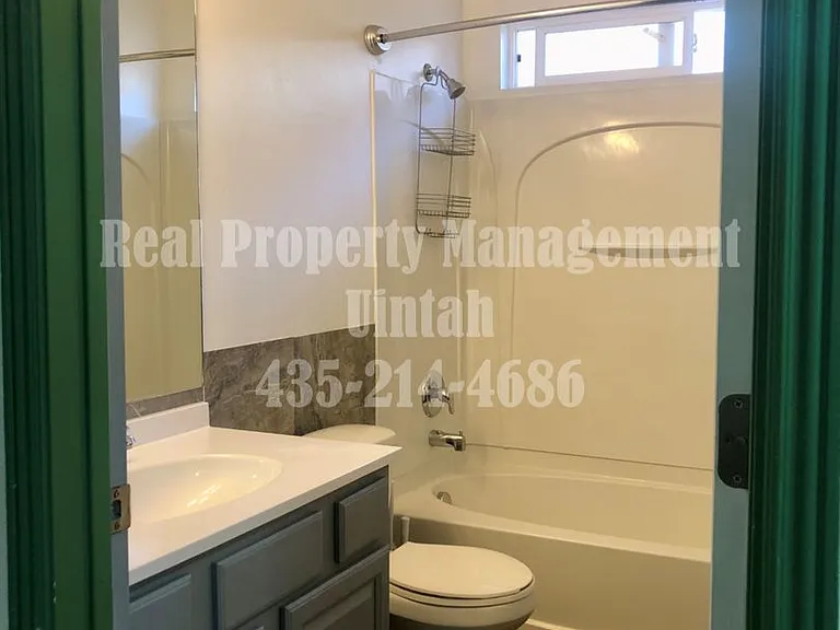 664 S 410 E #C — Photo 22
