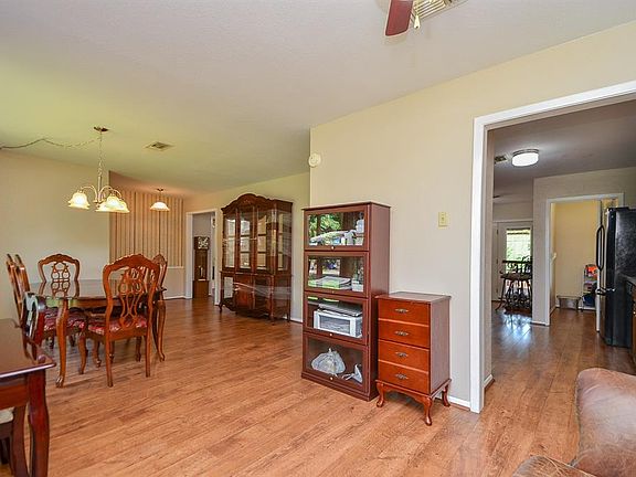 4th image of 1000 Franconia Dr