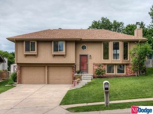 13628 Hascall St, Omaha, NE 68144