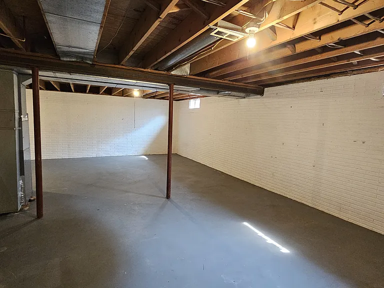 5764 Weiss St #5764 — Photo 15