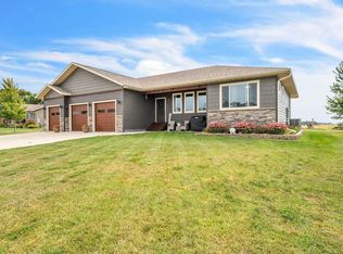 111 W Bay Rd, Lake Park, IA 51347