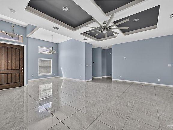 2nd image of 806 W Seminole Ave