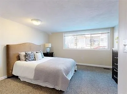 137 Glenville Ave #2 — Photo 12