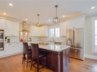 92 Post Office Rd, Enfield, CT 06082