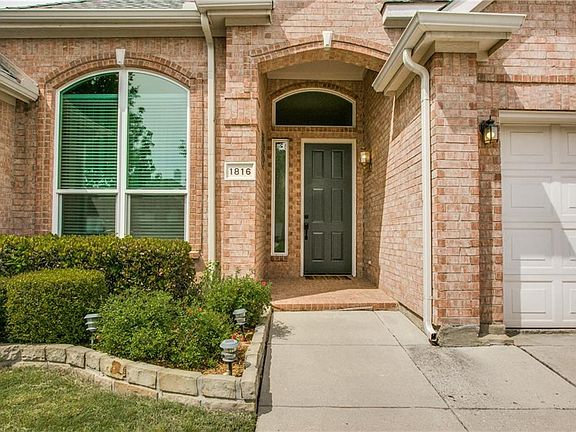 3rd image of 1816 Flatwood Dr